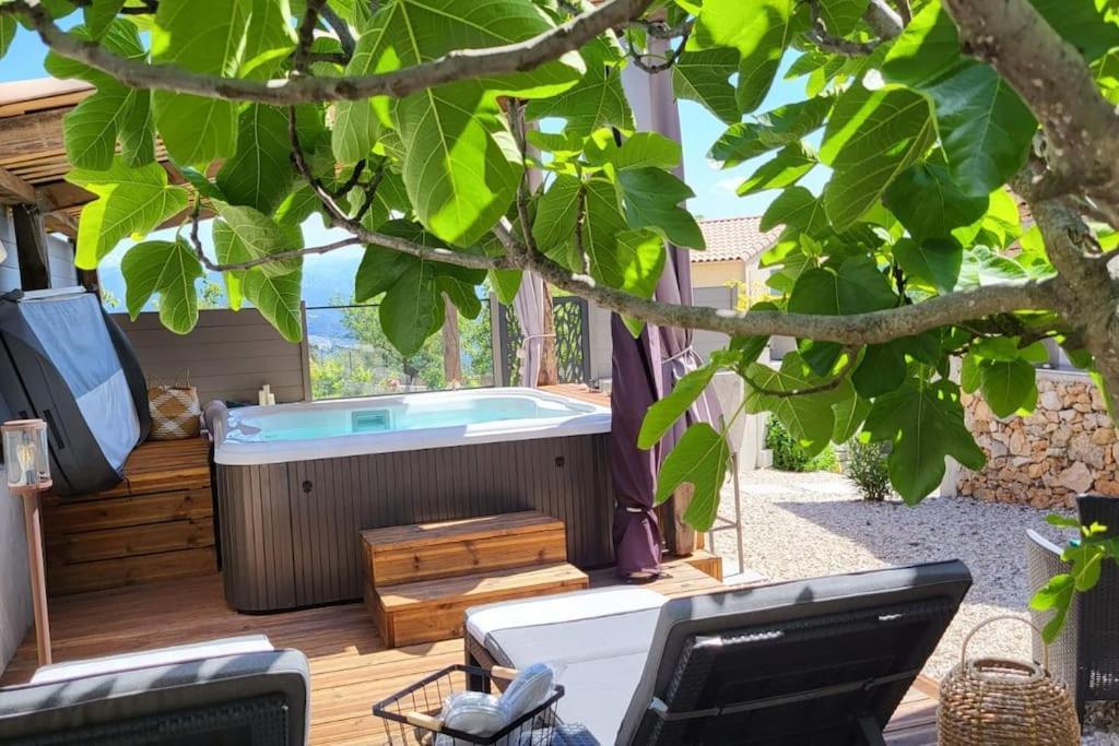 L'Antre Deux Pierres, Romantisme, Jacuzzi Exterieur, Plateau Dinatoire Bouyon ภายนอก รูปภาพ